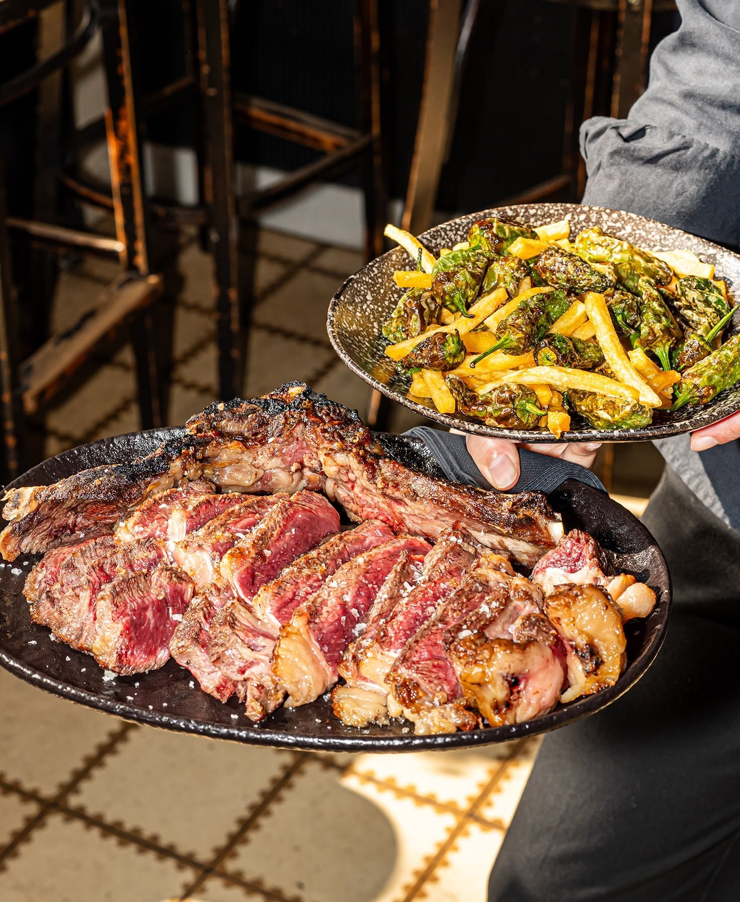Bar Mut en Eixample dreta, Barcelona